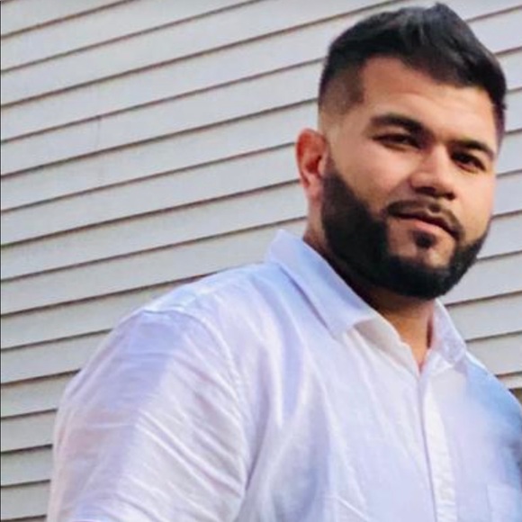 Meet your Posher, Vivek - Picture 1 of 1